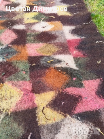 АНТИКВАРЕН ръчно тъкан вълнен килим/козяк, снимка 12 - Антикварни и старинни предмети - 54156752