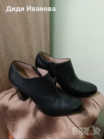 Дамски боти Clarks, снимка 3 - Дамски боти - 48418842