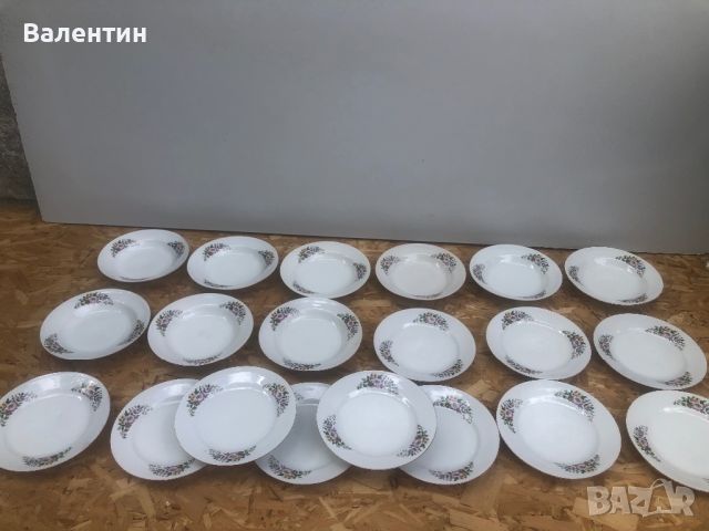 Керамични чинии, снимка 5 - Чинии - 45609382