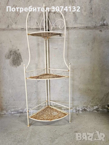 Ретро етажерка за ъгъл