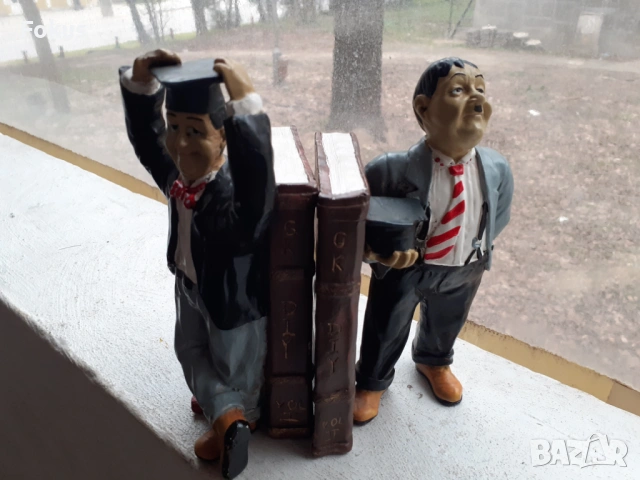 Стари гипсови подпори за книги Лоръл и Харди, снимка 5 - Антикварни и старинни предмети - 53430900