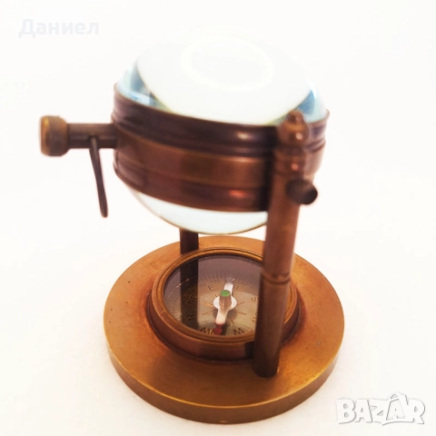 Часовник настолен от бронз с ретро дизайн и компас, снимка 3 - Подаръци за рожден ден - 46725959