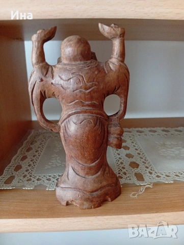 Дървена фигурка Смеещият се Буда вис. 16см/шир. 9 см, снимка 4 - Декорация за дома - 53694322