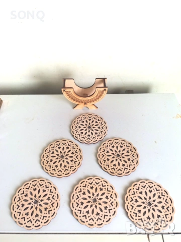 Страхотни Дървени Подложки Със Стойка, снимка 7 - Декорация за дома - 53518565