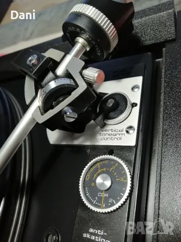 Грамофон Dual CS 704, снимка 5 - Грамофони - 49678987