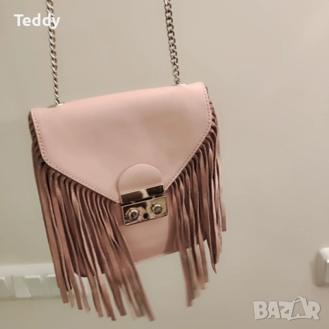 Малка дамска чанта от естествена кожа с ресни (Италия)