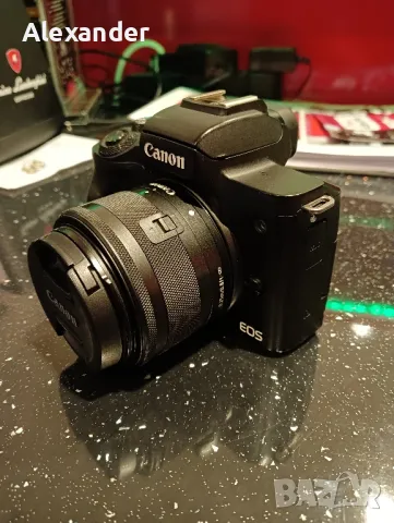 Canon M50 + Kit 15-45mm f3.5-6.3, снимка 1 - Фотоапарати - 48671658