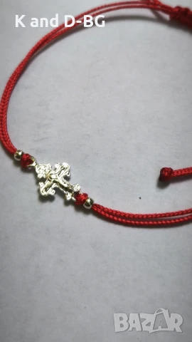 Гривна против уроки. гривничка от червен конец и сребърни елементи пробва 925, снимка 2 - Гривни - 50730591