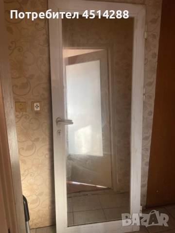 Продавам ПВЦ врата с огледало , снимка 2 - Врати за баня - 52534118