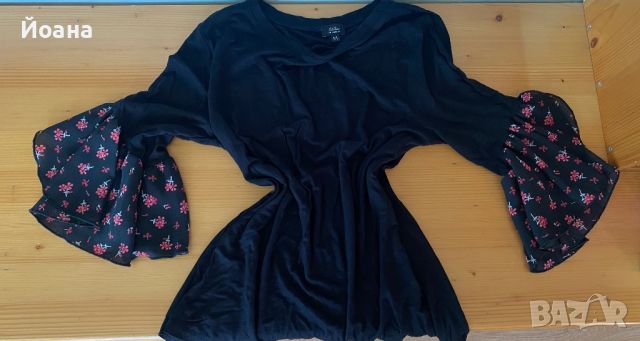 Елегантна черна блуза с красиви ръкави, снимка 1 - Блузи с дълъг ръкав и пуловери - 45492947