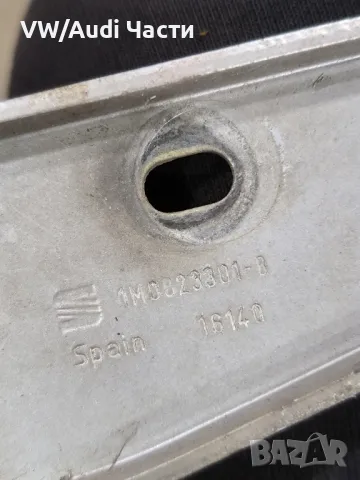 Панти планки захвати преден капак за Сеат Леон Толедо Seat Leon Toledo 1M0823301 / 1M0823302, снимка 3 - Части - 50027429