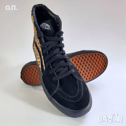 VANS, оригинални кецове 42.5, снимка 4 - Кецове - 53910844