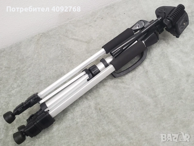 статив digipod tr-550 А за фотоапарат универсален до 4.5 кг фотоапарат,  чисто нов, неупотребяван, снимка 2 - Чанти, стативи, аксесоари - 54283643
