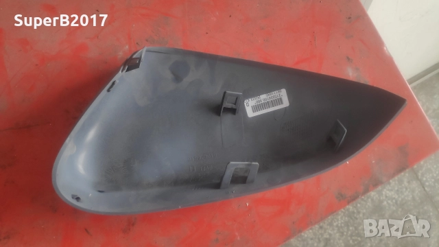 Продавам - нова оригинална капачка дясно огледало за Пежо 3008/5008 2020 г., снимка 2 - Части - 52742764