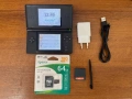 Nintendo DS lite с R4 + 64gb карта с много игри , снимка 1