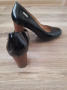 Дамски черни обувки на ток 39 номер