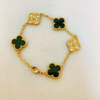 Дамска гривна Van Cleef & Arpels VCA Vintage Alhambra, снимка 1 - Гривни - 45312615