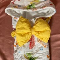 Бебе-порт с качулка и панделка, снимка 1 - Комплекти за бебе - 45424917