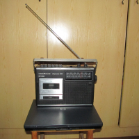 радио касетофон-транзистор NORDMENDE Siticorder 283, снимка 2 - Аудиосистеми - 45045888