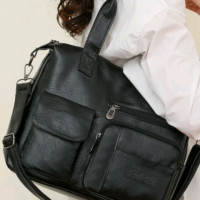 Голяма дамска чанта за ръка или рамо от високо качество екокожа, снимка 4 - Чанти - 45069565