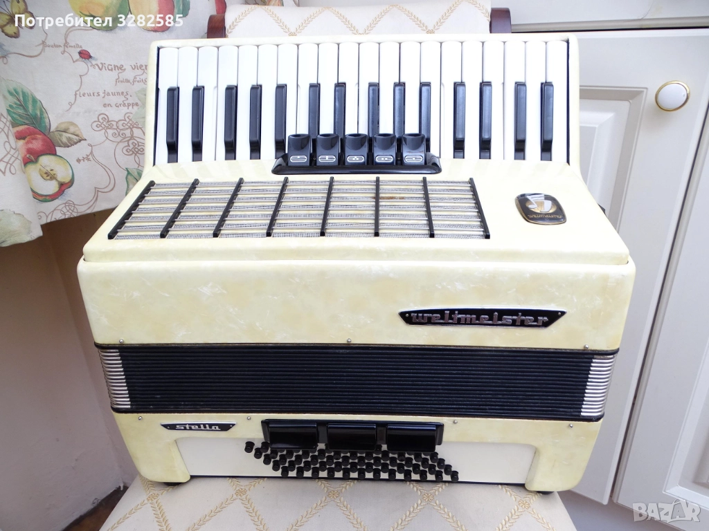 Акордеон Велтмайстер Стела 60 баса, снимка 1