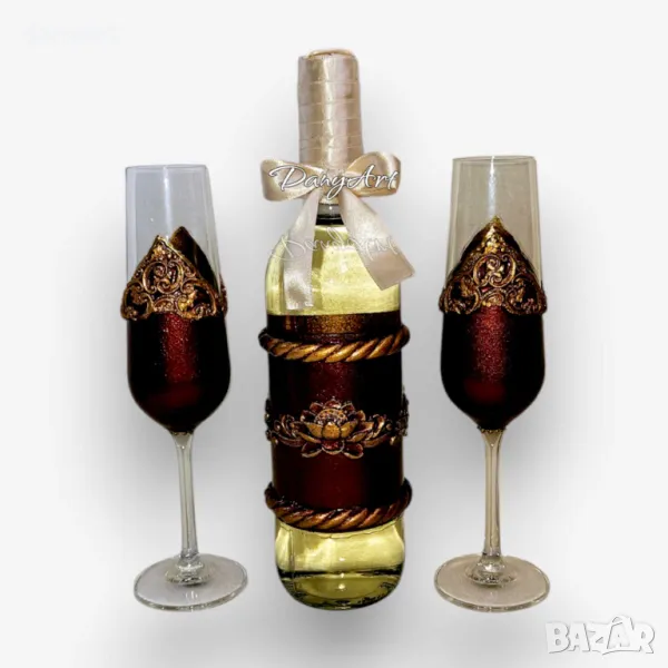 Декорирани Чаши за Бяло Вино и Бутилка с Изискани Орнаменти – Елегантен Комплект, снимка 1