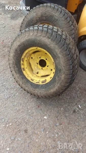 Гуми за тракторна косачка JOHN DEERE 26X12.00-12, снимка 1