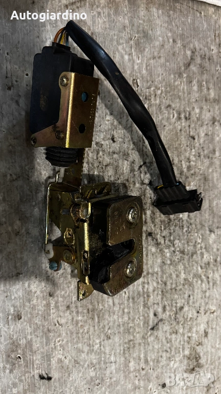 Брава за врата на Skoda Felicia - 441-9.7353-307.6, снимка 1