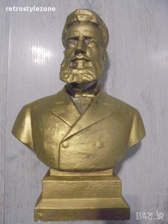 № 8407 Фигура / бюст на Христо Ботев – масивна изработка от бетон , снимка 1