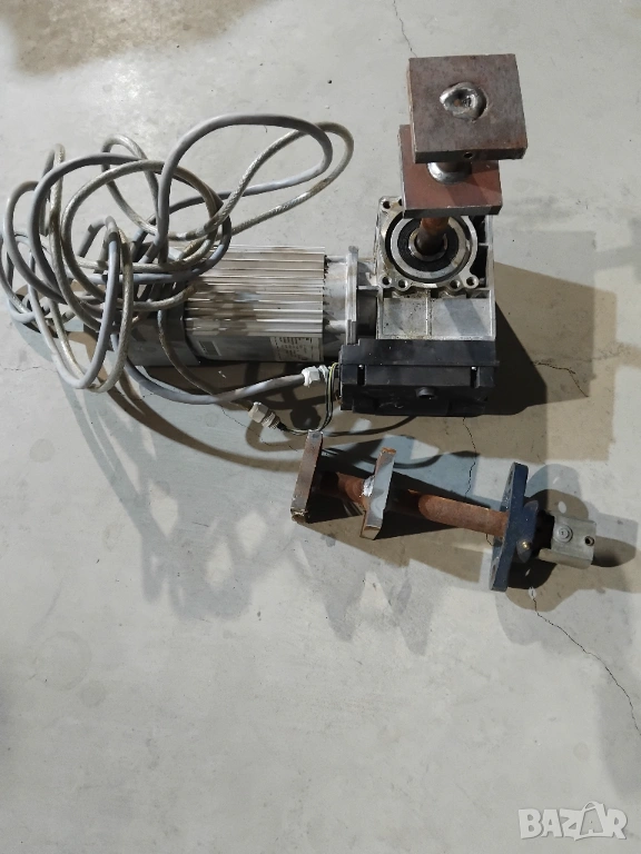 Електро мотор за врата , снимка 1