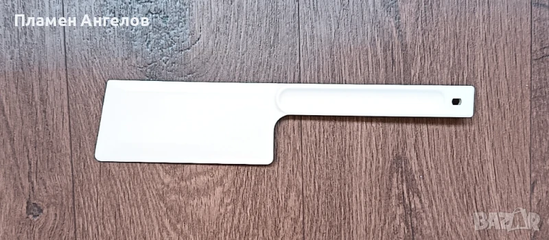 Пластмасова шпатула или стъргало за тесто. , снимка 1