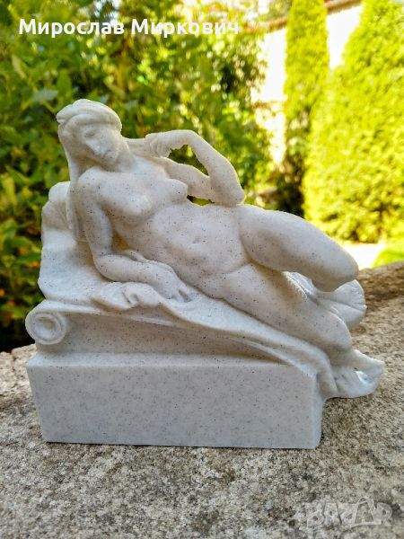 Скулптура Здрач на Микеланджело, снимка 1