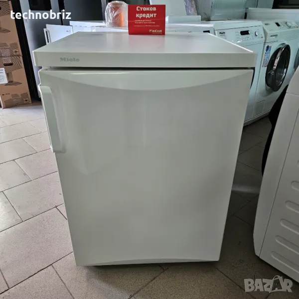 Немски малък хладилник с камера Miele - ГАРАНЦИЯ, снимка 1