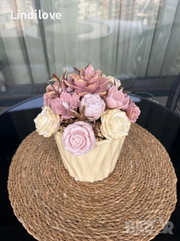 Цветя от соев восък , снимка 9 - Декорация за дома - 53950002