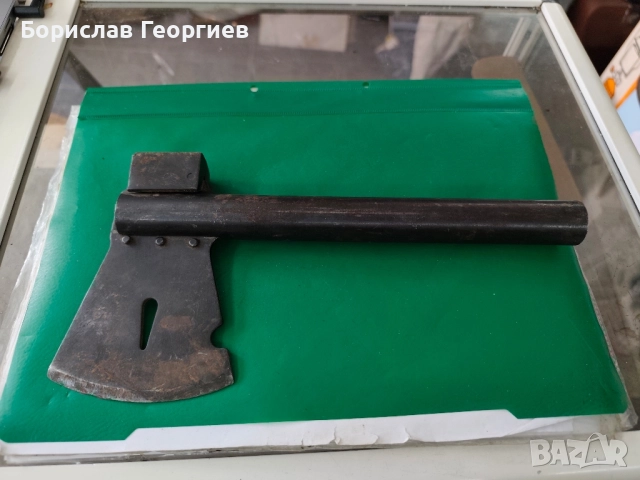 Руски шансов инструмент брадва