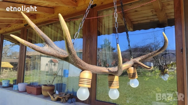 Ръчно изработен полилей от рога на елен с ръчно изработени дървени чашки , снимка 3 - Полилеи - 53334322