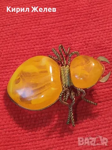 Стара ПОЗЛАТЕНА МЕДНА ФИГУРАЛНА КЕХЛИБАРЕНА БРОШКА БРЪМБАР Ръчна МАЙСТОРСКА ИЗРАБОТКА 48883, снимка 15 - Антикварни и старинни предмети - 48444573