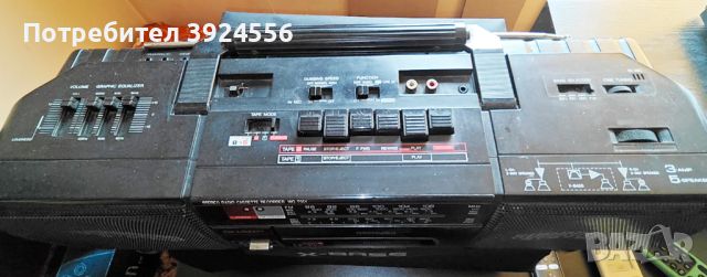Радиокасетофон Sharp WQ t351 Twin-Cam Boombox!, снимка 2 - Аудиосистеми - 45434313