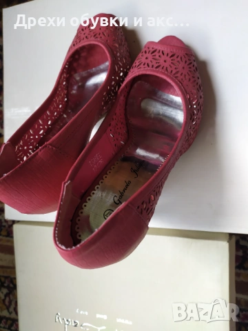 Обувки Сандали на високи токчета 37 номер 