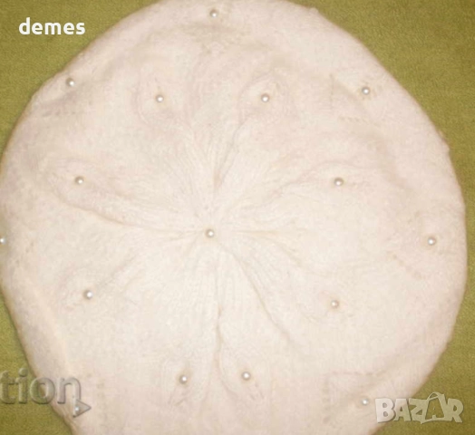 Машинно плетена вълнена барета, бяла, снимка 3 - Шапки - 52102636