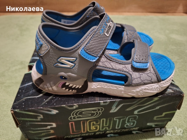 Светещи детски сандали Skechers, снимка 2 - Детски сандали и чехли - 52343936
