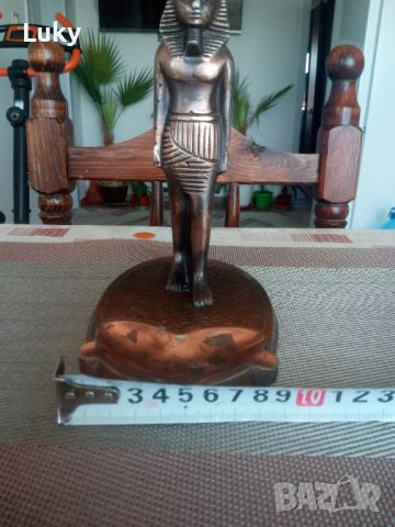 Стилна и прекрасна,статуетка(пепелник) на велик фараон.Размерите са на снимките., снимка 7 - Статуетки - 46269245