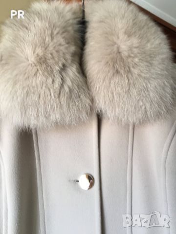 Разкошно палто от 100% Вълна, снимка 5 - Палта, манта - 45234956