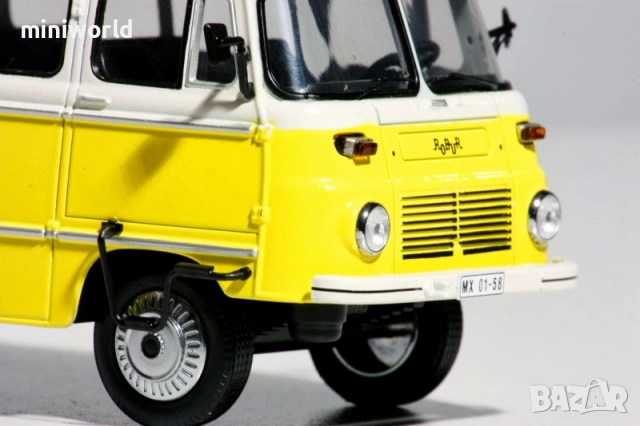 Robur LO 3000 автобус - мащаб 1:43 на IST моделът е нов в PVC дисплей-кейс, снимка 9 - Колекции - 53779743