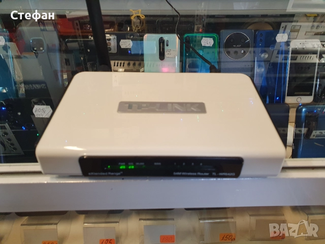 Рутер TP-Link TL-WR542G В отлично техническо и визуално състояние., снимка 2 - Рутери - 51971427