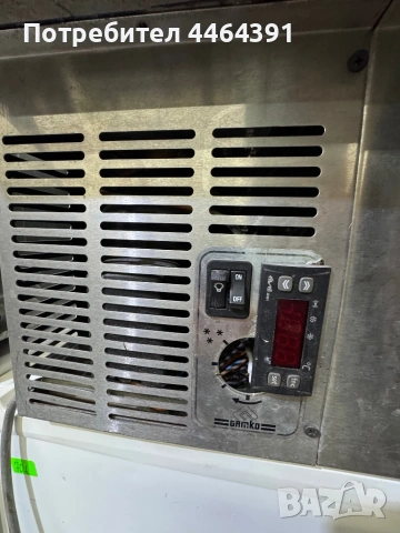 Хладилна витрина , снимка 2 - Витрини - 53837147