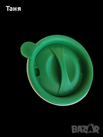 Коледна порцеланова чаша с гумен капак 15см височина, снимка 6 - Чаши - 52390395