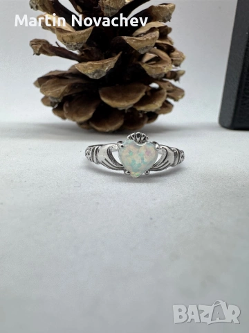 Сребърен пръстен със сърце 