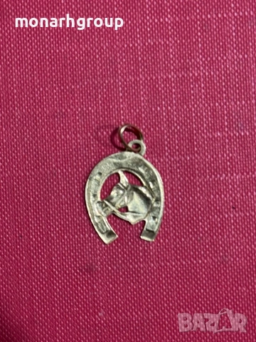 Златна висулка 18К, снимка 2 - Колиета, медальони, синджири - 53852524