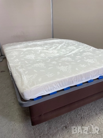 Прав разтегателен диван с опция сън в много добро състояние , снимка 8 - Дивани и мека мебел - 51838523